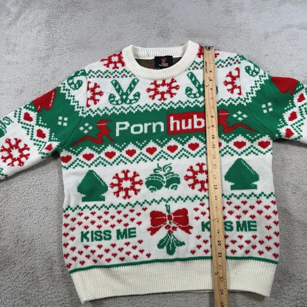 Pornhub Christmas Sweater Mens Small White Mistletoe Kiss Me Crewneck Pullover